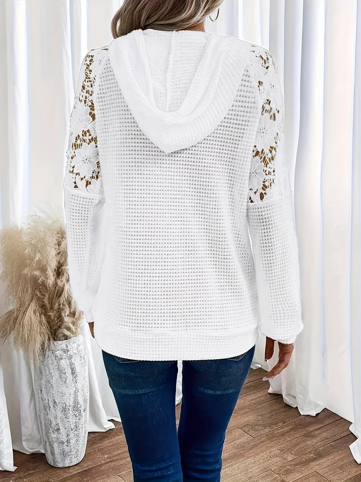 Women's Floral-Trimmed Hooded Top with Pocket