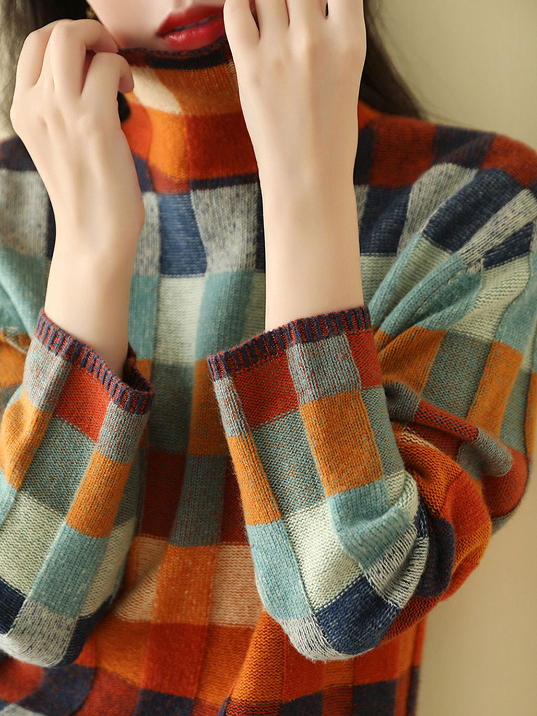 Women's Plaid Knitted Jumper with Turtleneck