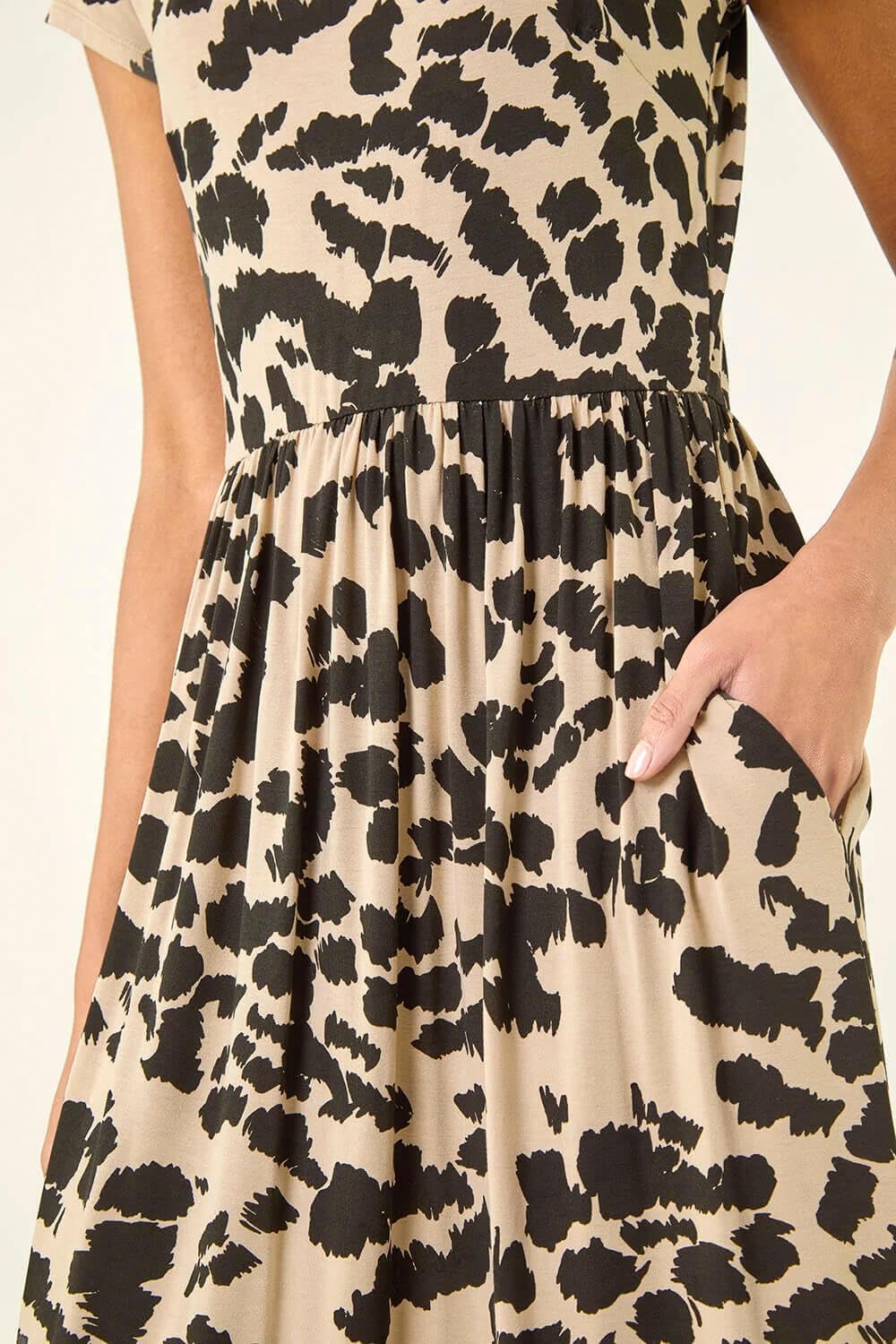 Women's Stretch Midi Dress for Weekend Outings