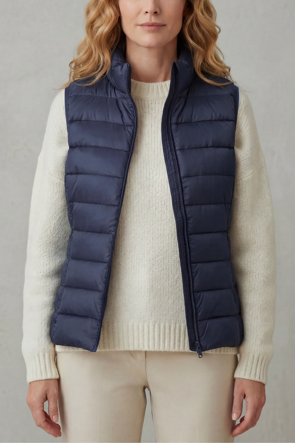 Women's Lightweight Puffer Vest for Casual Outings