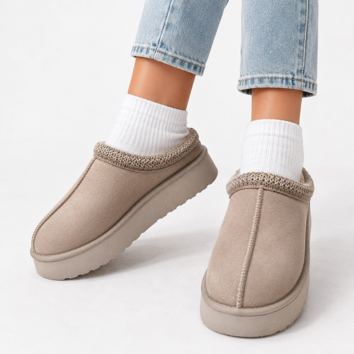 Women's Winter Slippers for Indoor Relaxation