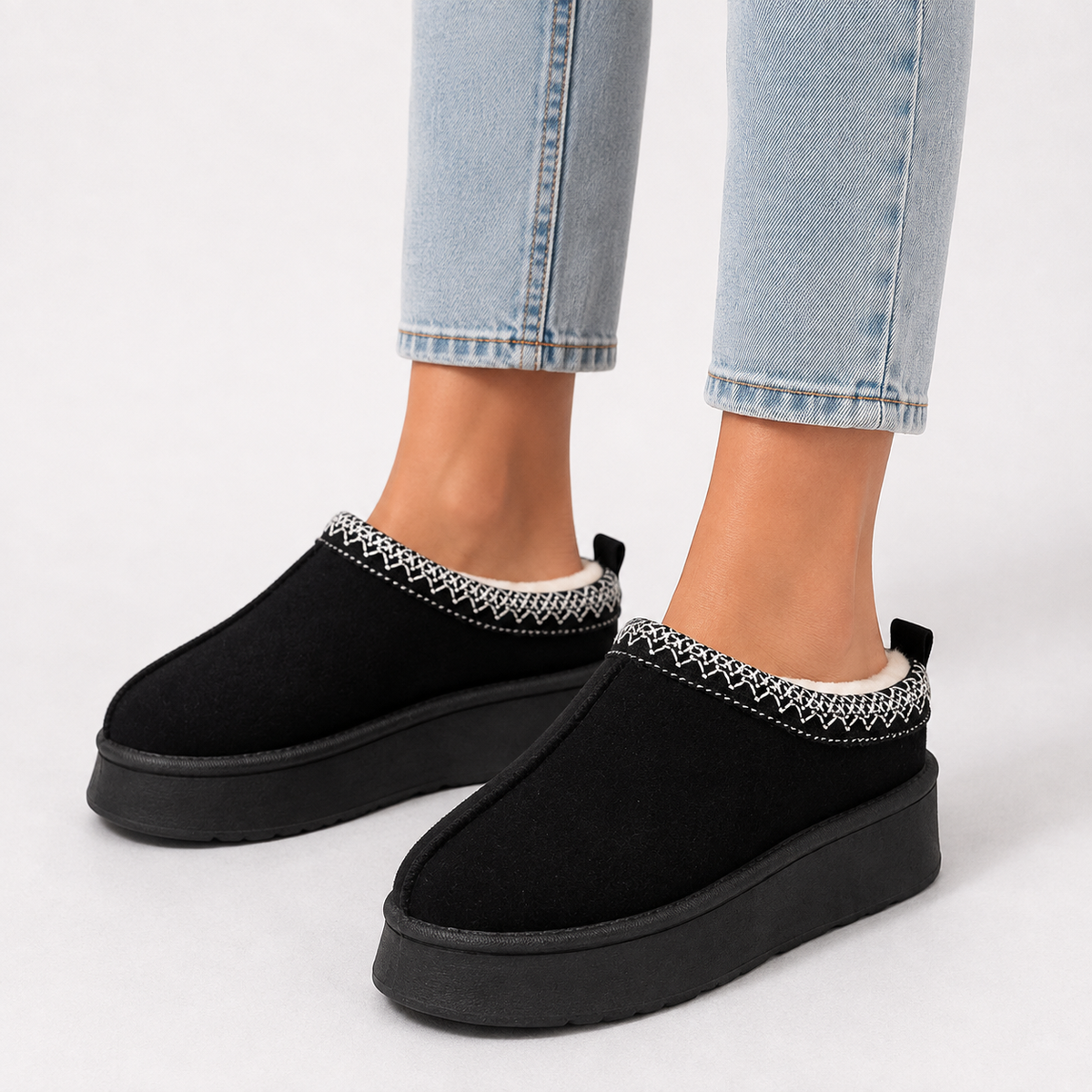Women's Winter Slippers for Indoor Relaxation