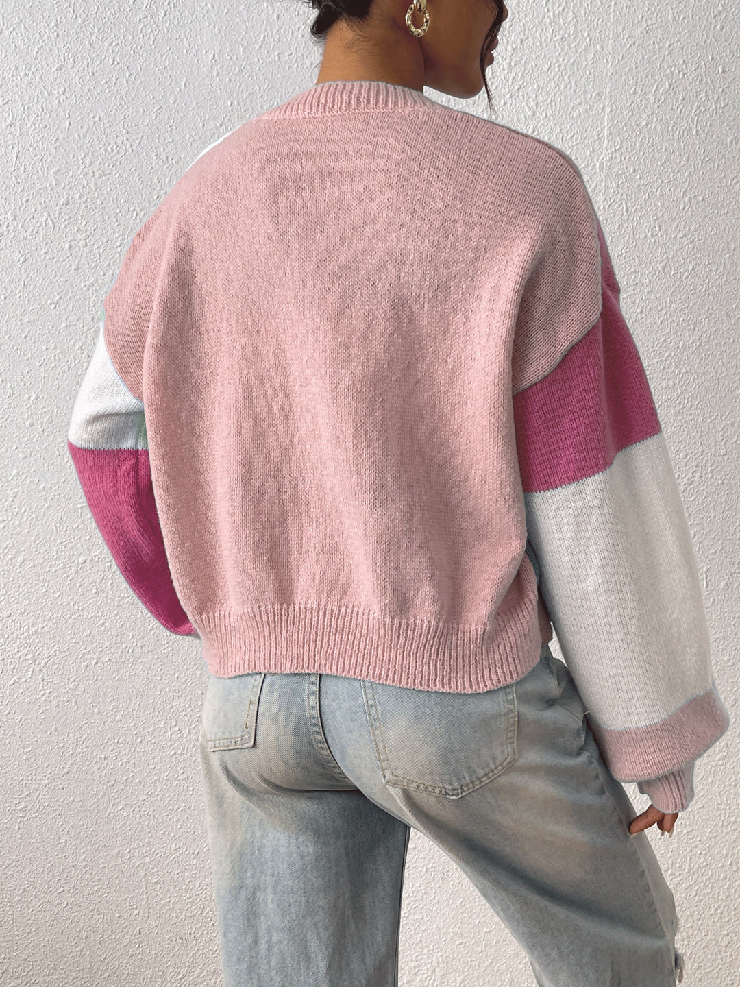 Women's Cropped Cardigan for Casual Weekends