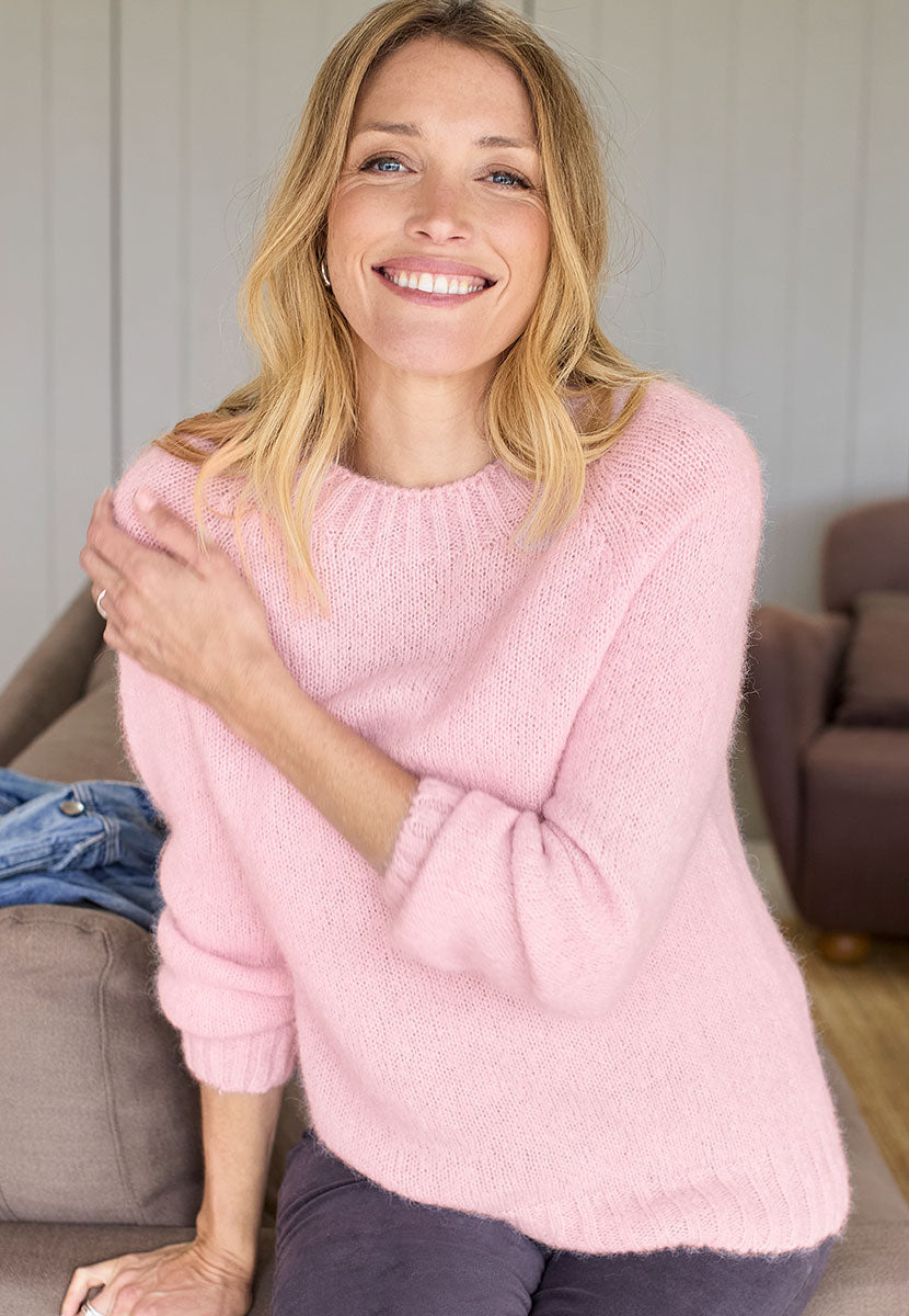 Women's Pale Pink Knit Jumper with Crew Neck